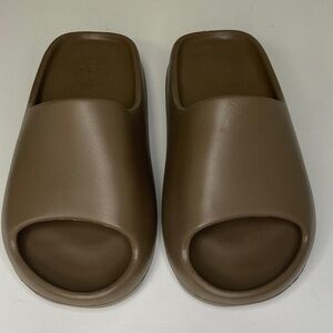 Yeezy Adidas Mens Brown Slide Sandals